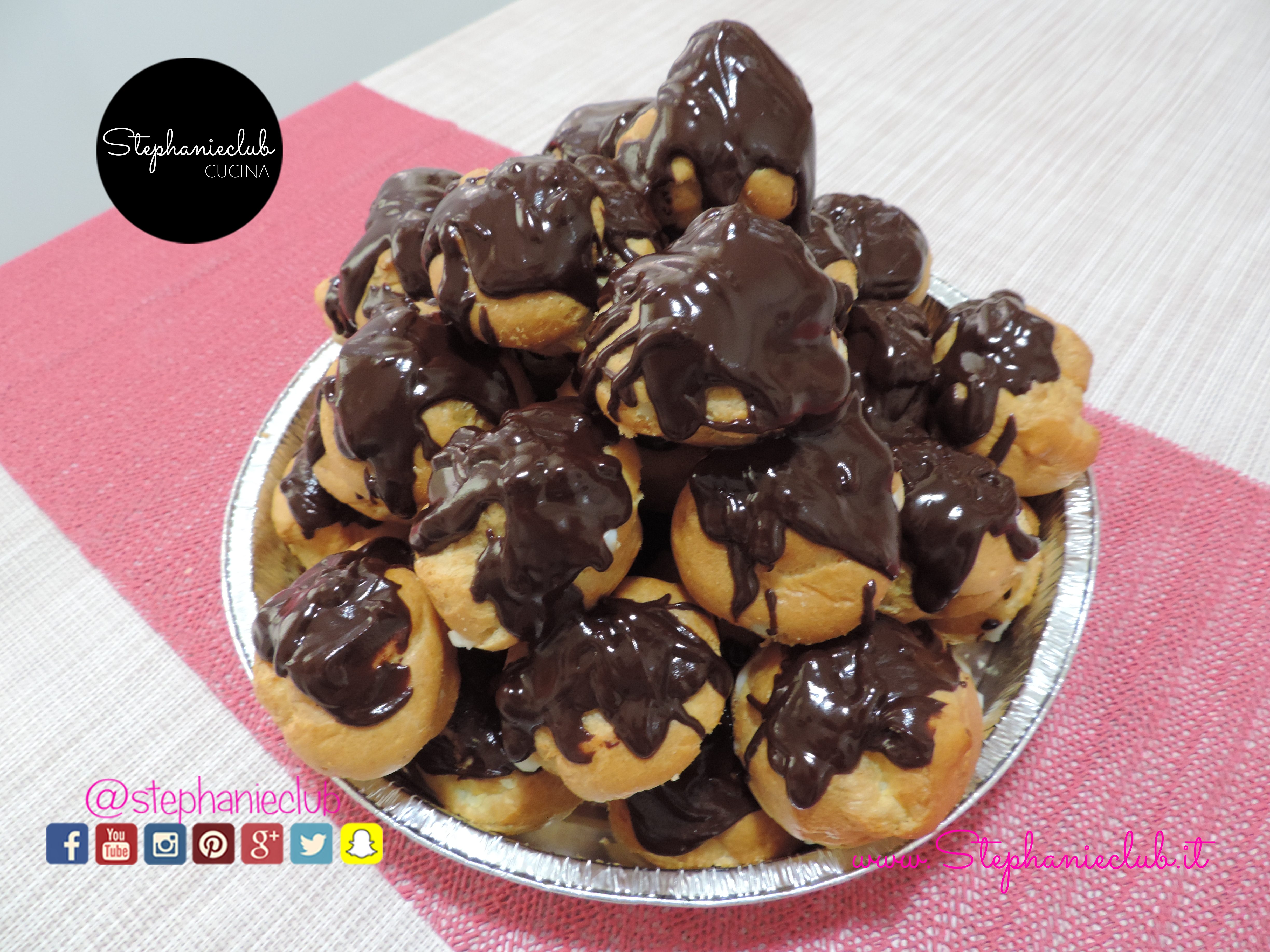 I miei Profiteroles senza lattosio con crema di latte ricoperti di cioccolato_02